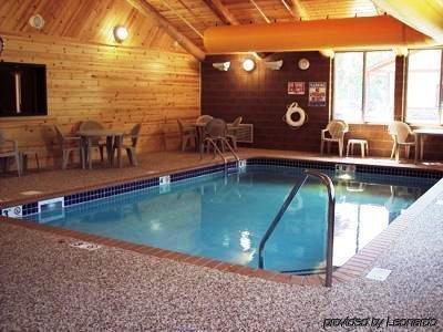 Cross Lake Pine Peaks Lodge & Suites מתקנים תמונה